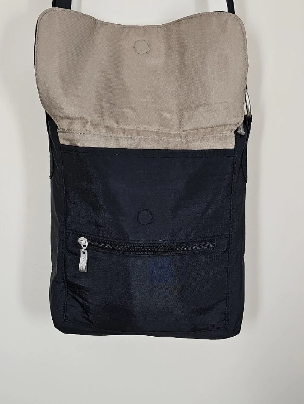 Baggallini Nylon Flap Crossbody Shoulder Bag Purse Travel Organizer Everyday